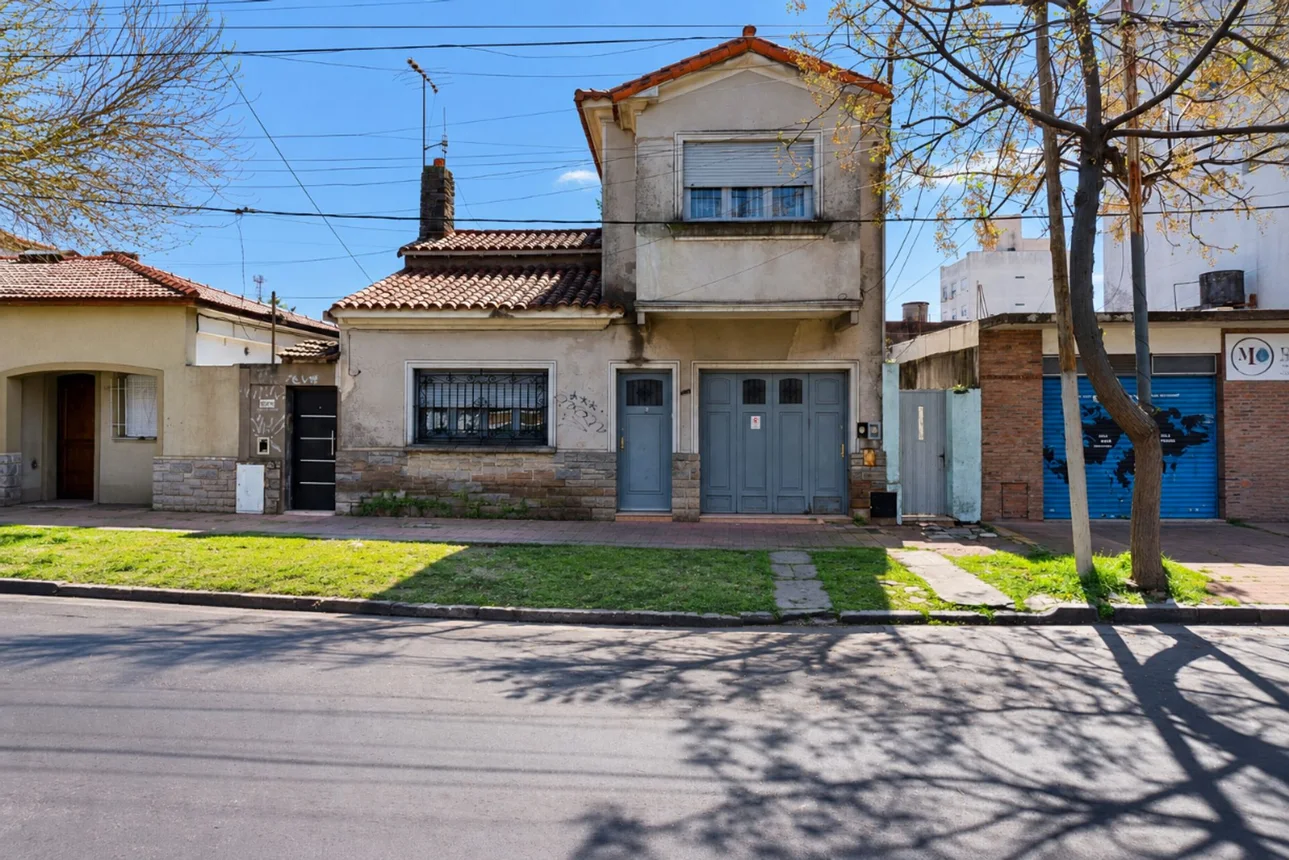 Casa en venta en La Plata, foto 2