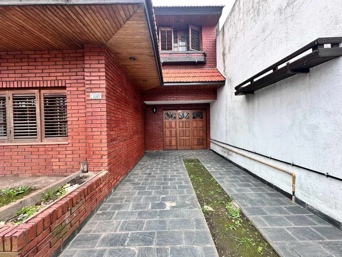 Casa de 5 ambientes en venta en Remedios de Escalada, 3 de Febrero 4200, foto 4
