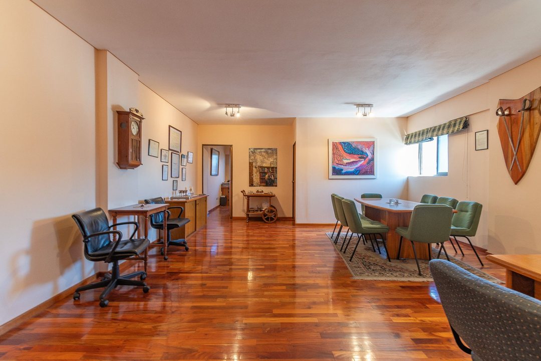 Venta oficina en Recoleta