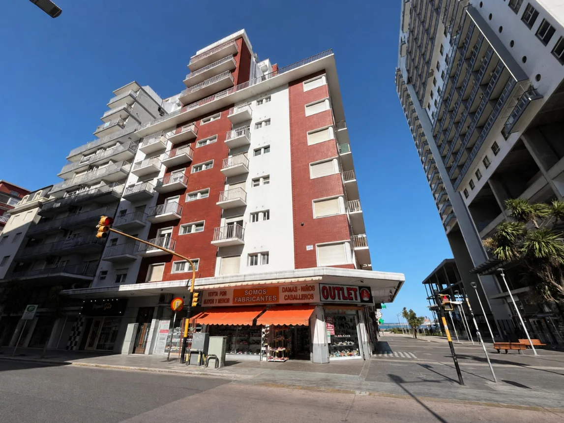 Dpto 3 amb en venta en centro al frente con balcon, foto 1
