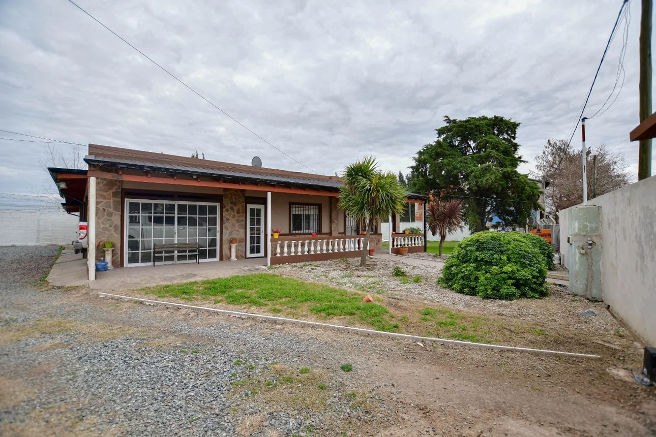 Dos propiedades en bloque 13 y 96, lote 1264m2, foto 4