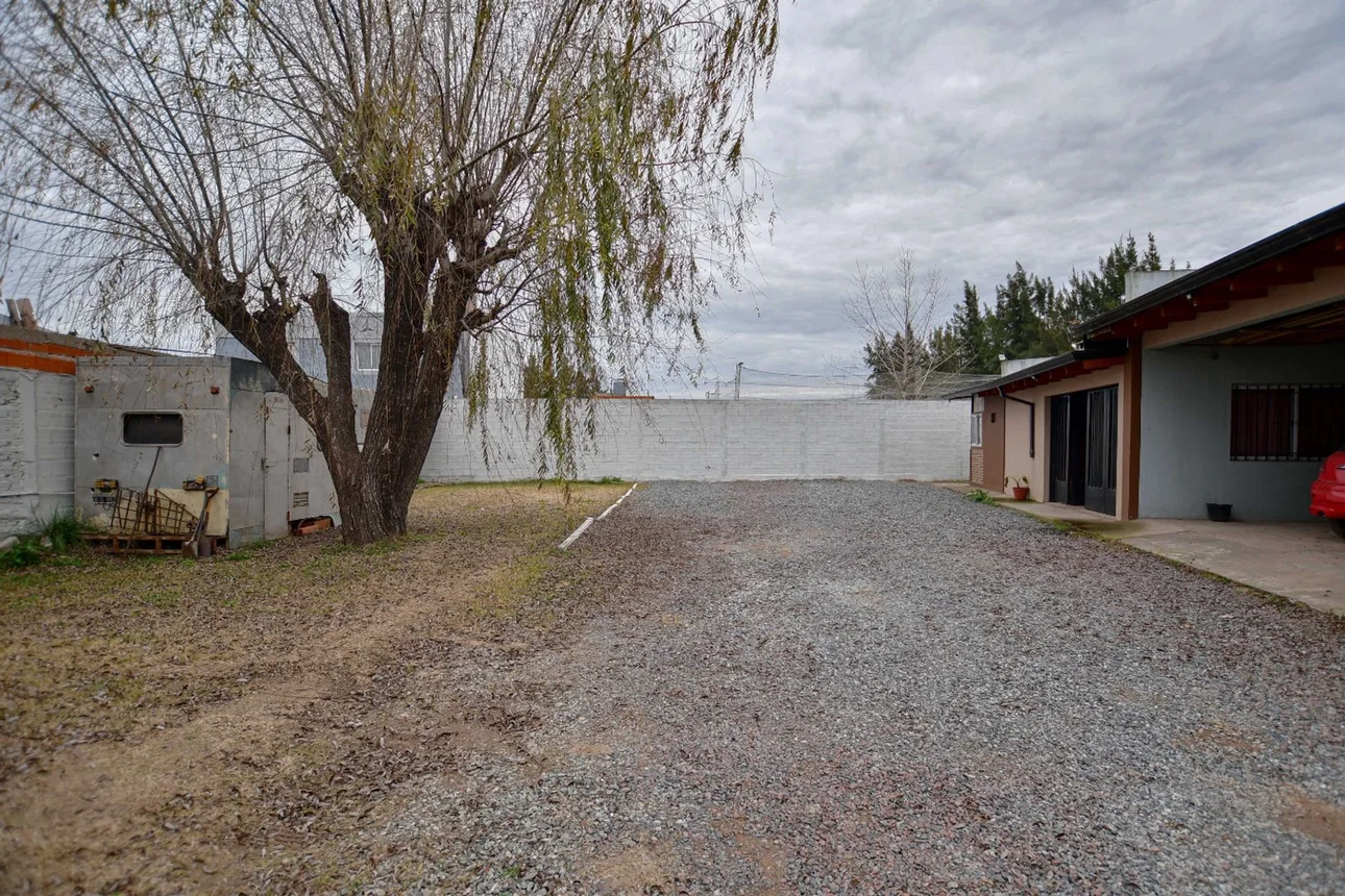 Dos propiedades en bloque 13 y 96, lote 1264m2, foto 5