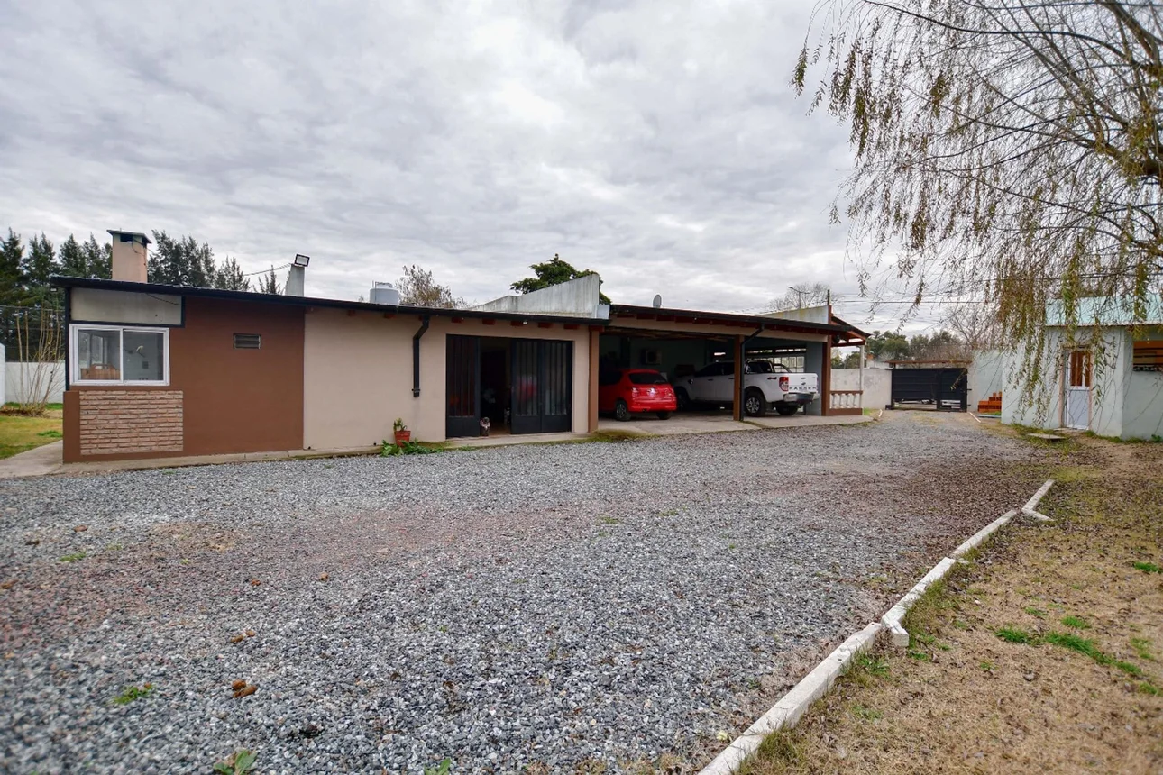Dos propiedades en bloque 13 y 96, lote 1264m2, foto 3