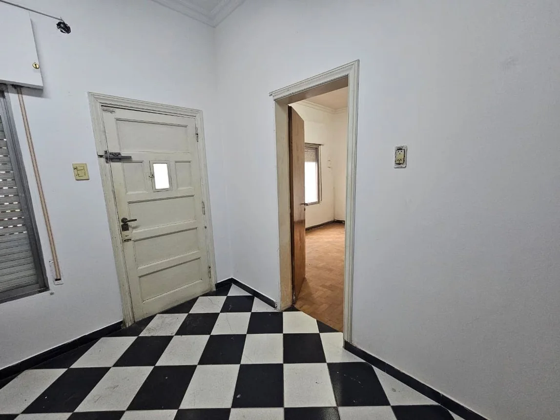 Casa de 3 ambientes en venta en Quilmes, Marcelo Torcuato de Alvear 2600, foto 2
