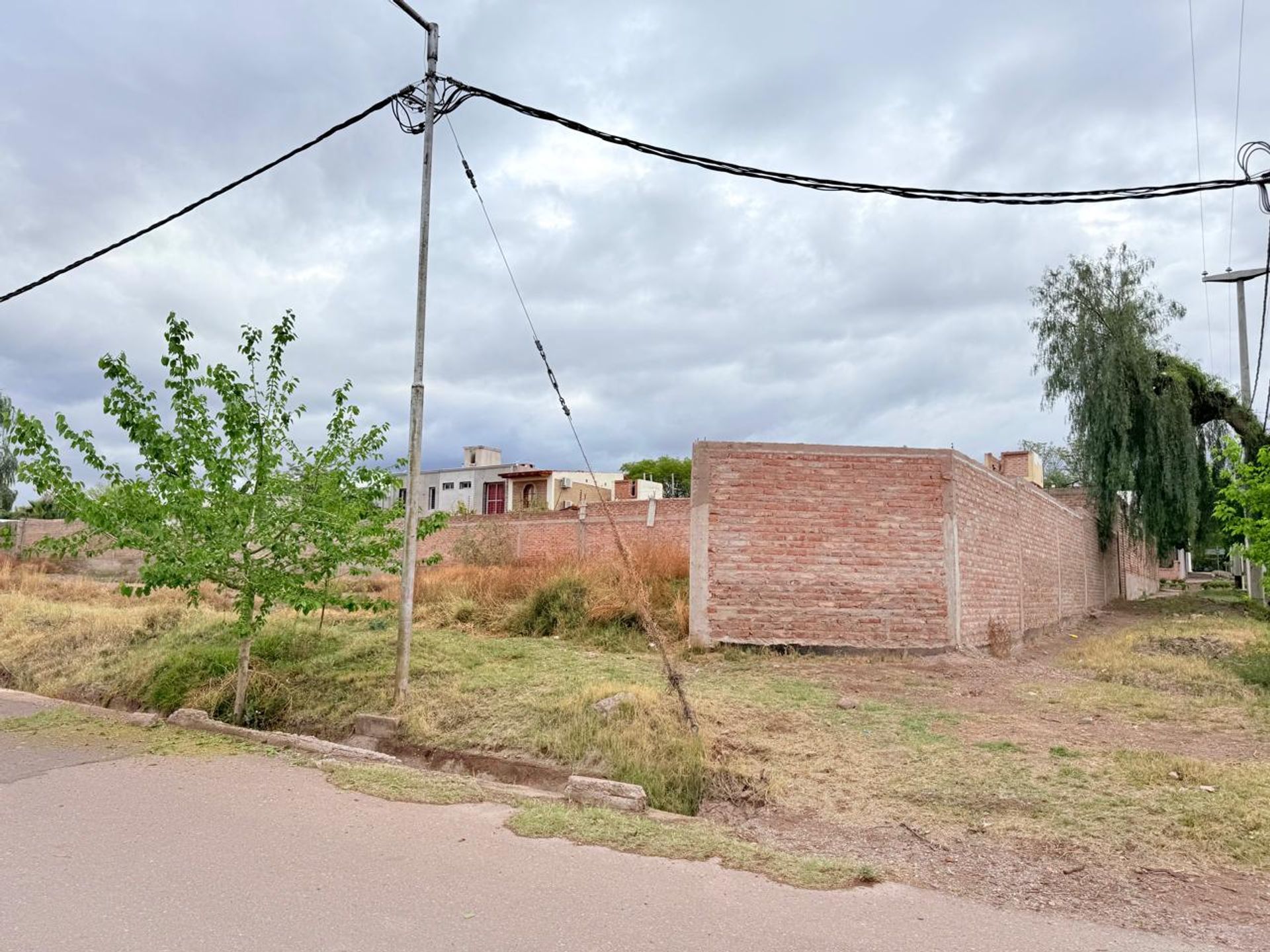 Terreno en Hilario Ascasubi y Cabildo 0