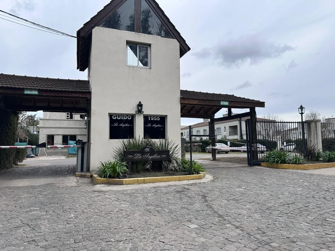Casa en venta en Pilar, foto 3