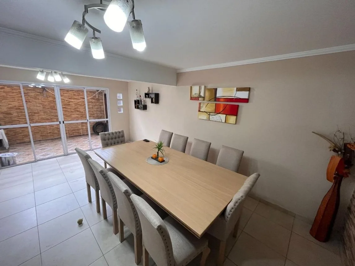 Casa dúplex en venta en Morón, foto 2