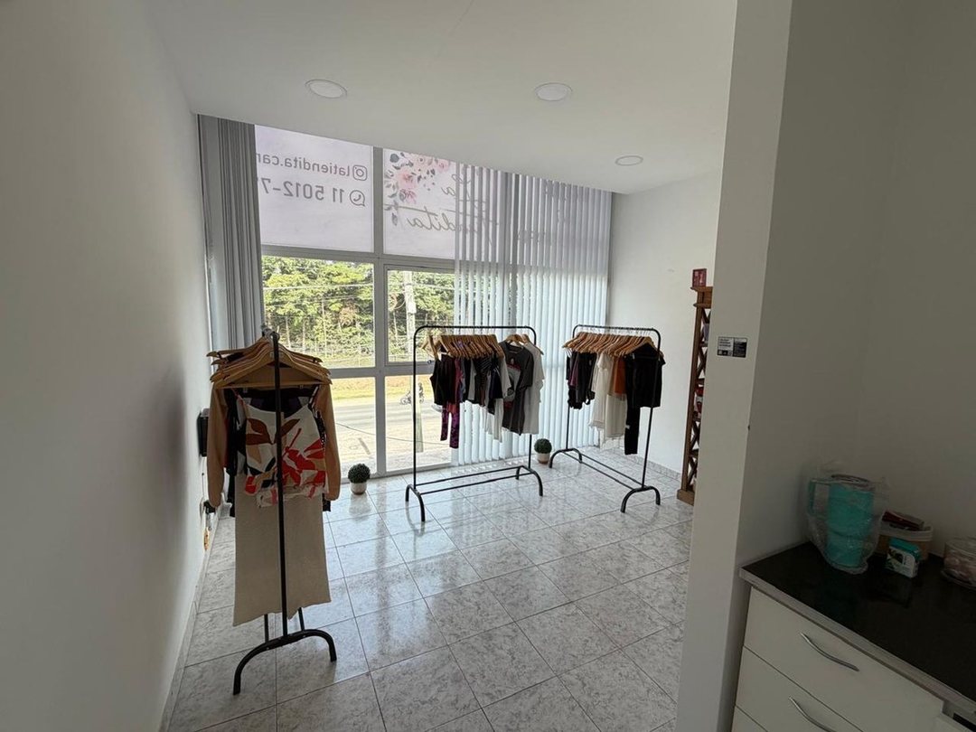 ALQUILER LOCAL/ OFICINA EN CANNING DE 30M²