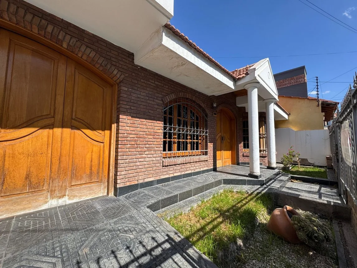 Casa en venta en Guaymallén, foto 3