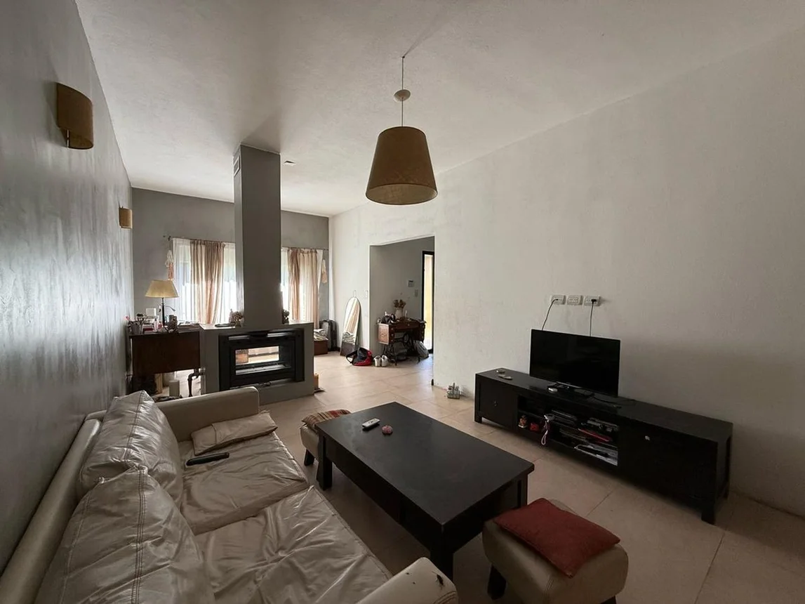 Casa en venta en Castelar, foto 3