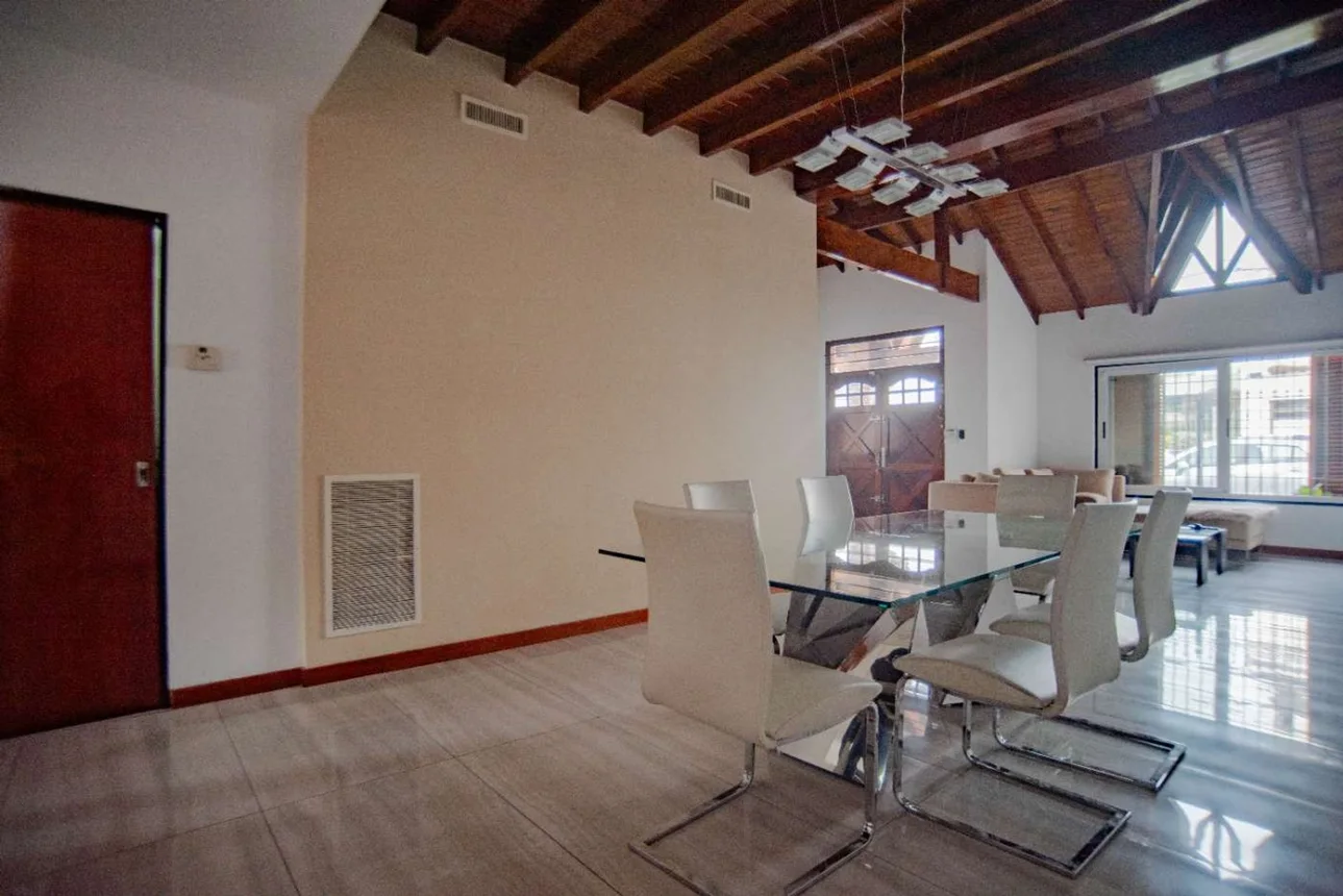 Casa en venta en Ramos Mejía, foto 4