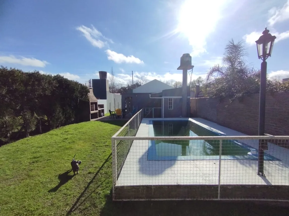 Casa de 3 ambientes en venta en City Bell, 21 C E / 458 y 459 1700, foto 3