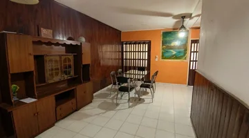 CASA APTA CRED. 4 DORM. B° LOS TAMARINDOS. CHIMBAS