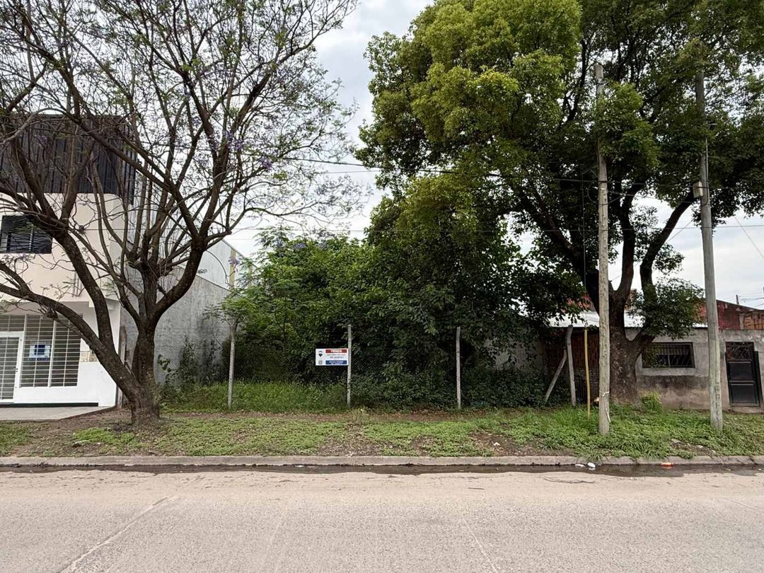 VENTA TERRENO SOBRE AVENIDA COLON 1500 - 802 M2