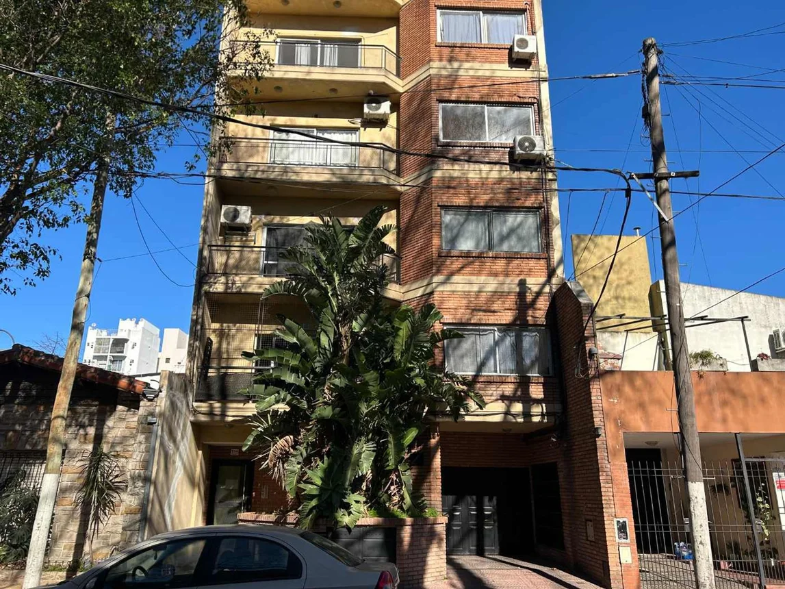 Departamento de 2 ambientes en venta en Sáenz Peña, Pascual Pastorino 500
