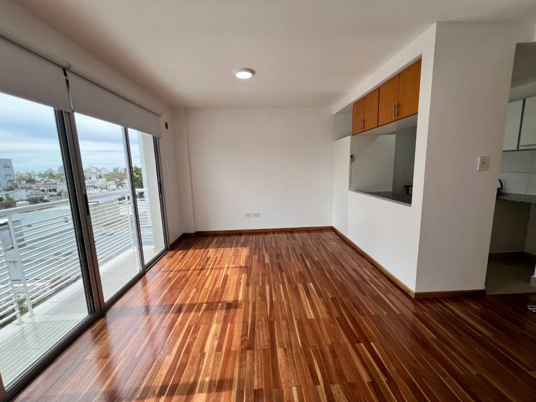 DEPARTAMENTO VENTA LA PLATA 1 DORMITORIO BALCON
