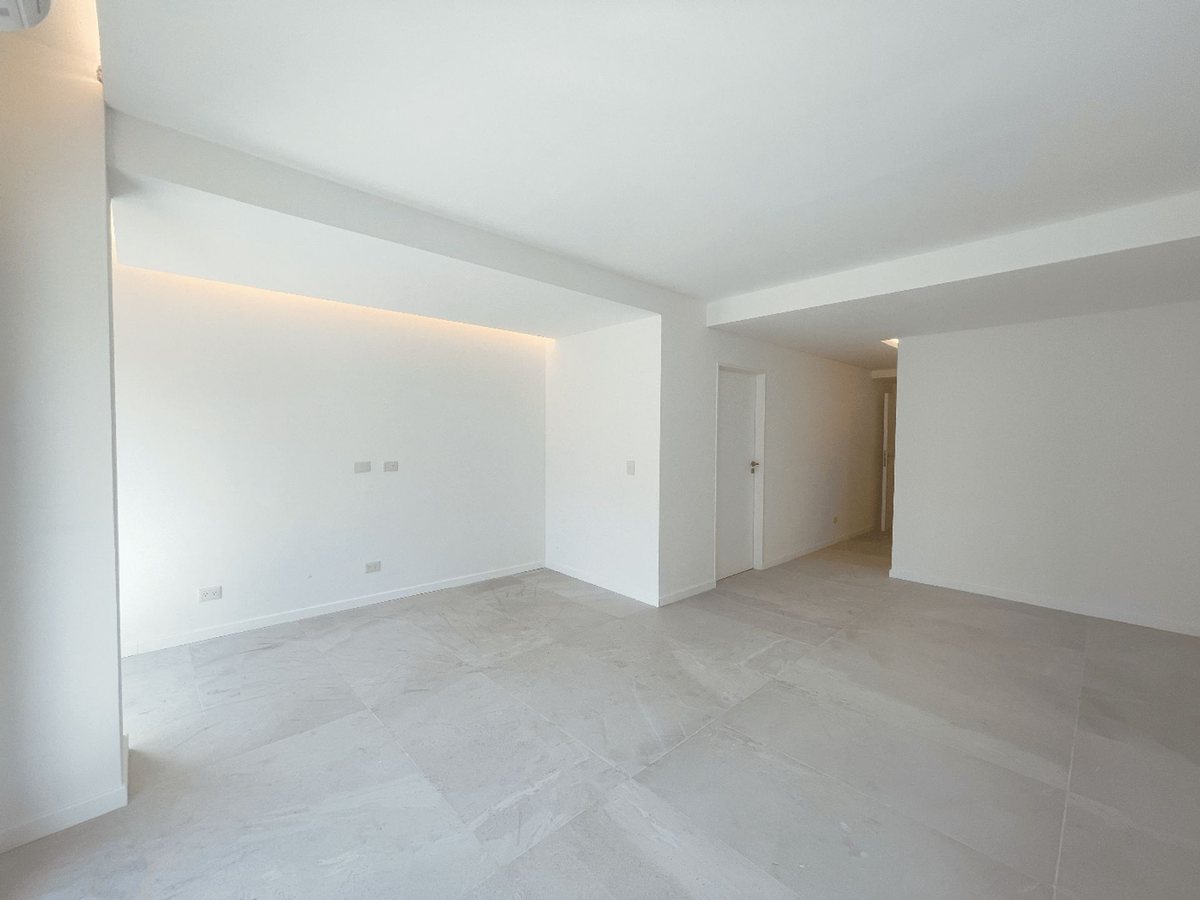 Foto 7 — EXCLUSIVO 5 AMB EN RECOLETA C/COCHERA