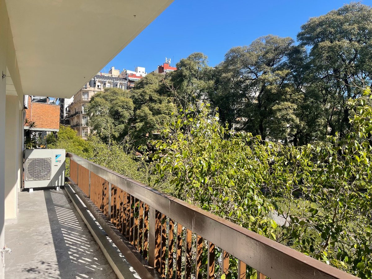 EXCLUSIVO 5 AMB EN RECOLETA C/COCHERA