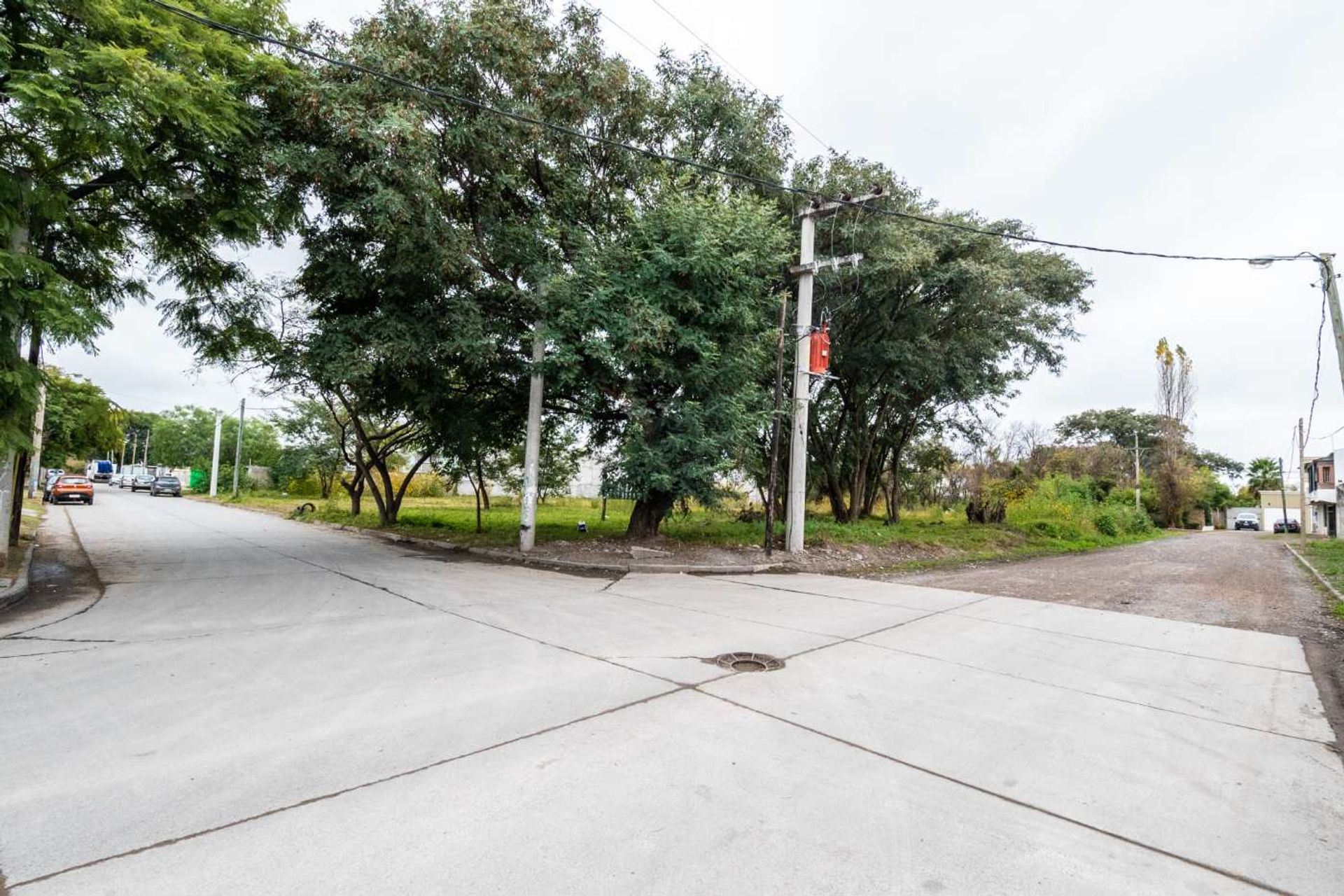 TERRENO VENTA ESQUINA ZONA SUR APTO GALPON 3384M2 - foto 3