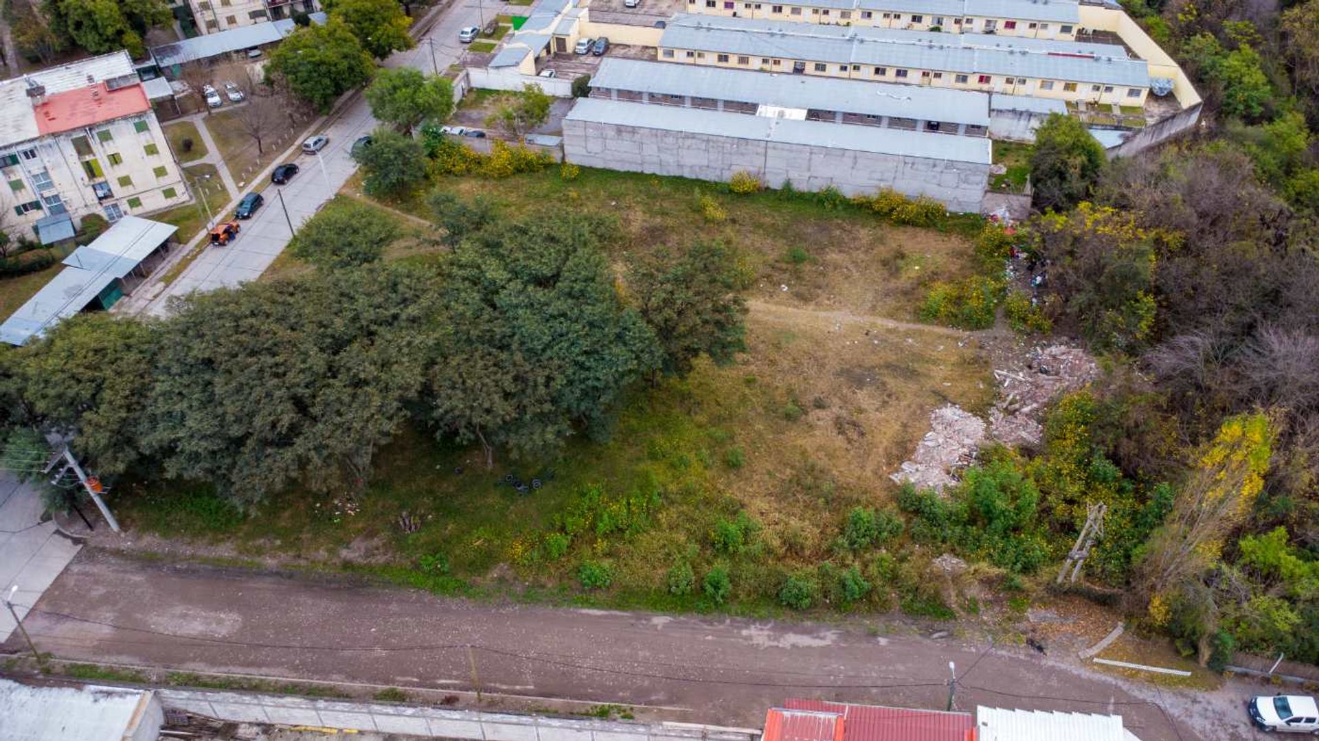 TERRENO VENTA ESQUINA ZONA SUR APTO GALPON 3384M2 - foto 13