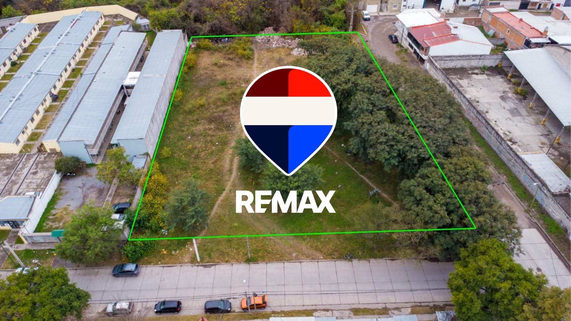 TERRENO VENTA ESQUINA ZONA SUR APTO GALPON 3384M2 - foto 1