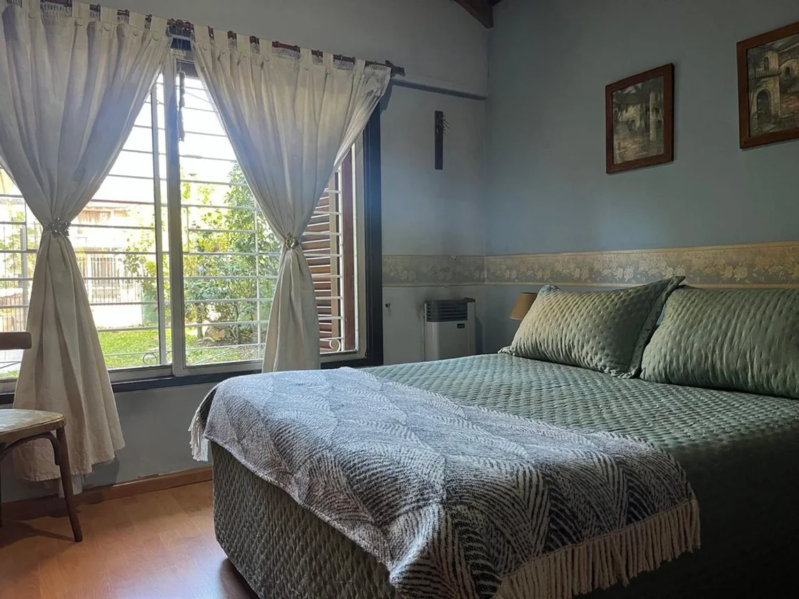 Casa de 4 ambientes en venta en Temperley, Riobamba 1500, foto 5