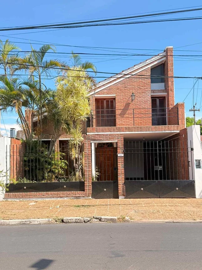 Casa dúplex de 3 ambientes en venta en Corrientes, Belgrano 2200