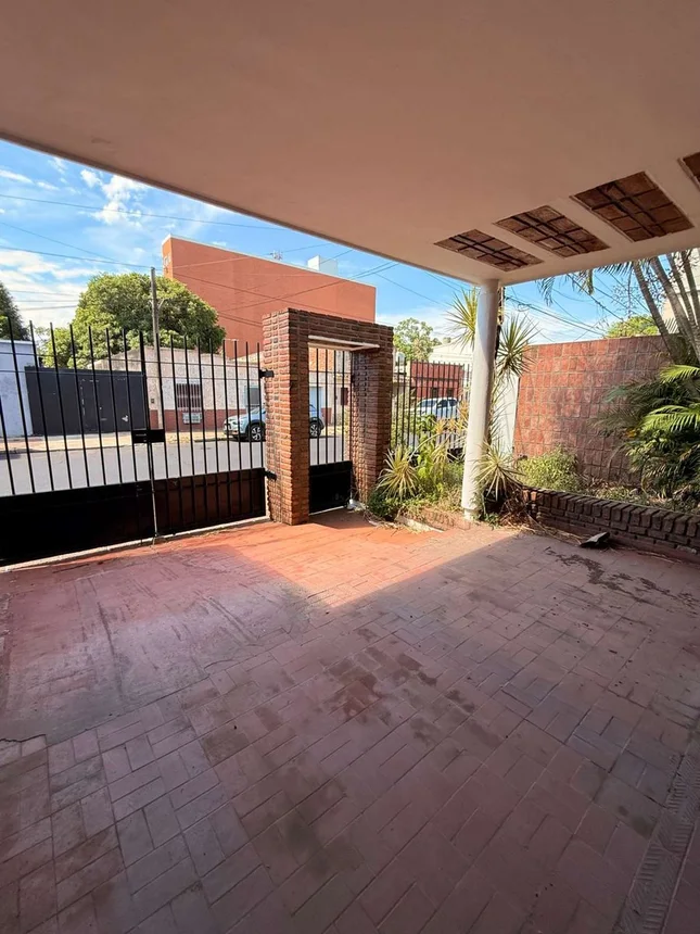 Casa dúplex de 3 ambientes en venta en Corrientes, Belgrano 2200, foto 2