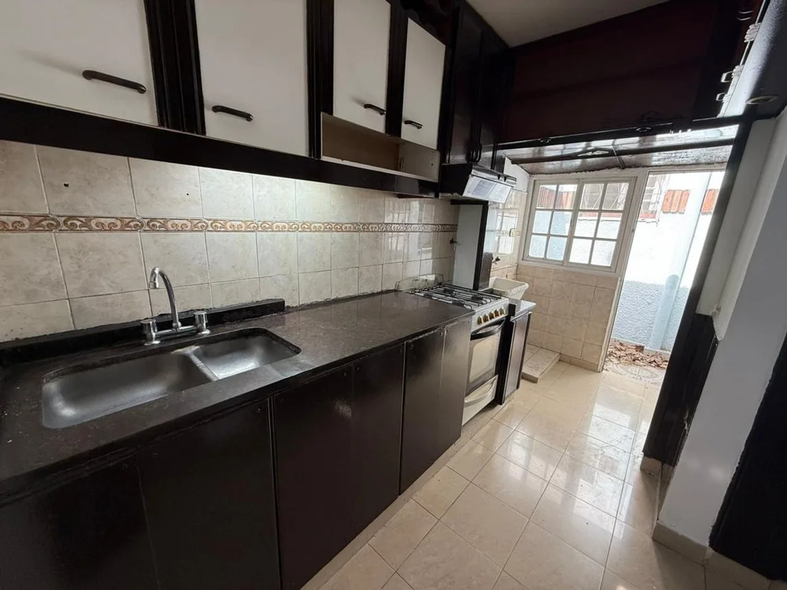 PH de 3 ambientes en venta en Lomas de Zamora, Juan José Castelli 1200