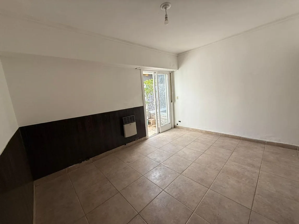 PH de 3 ambientes en venta en Lomas de Zamora, Juan José Castelli 1200, foto 2