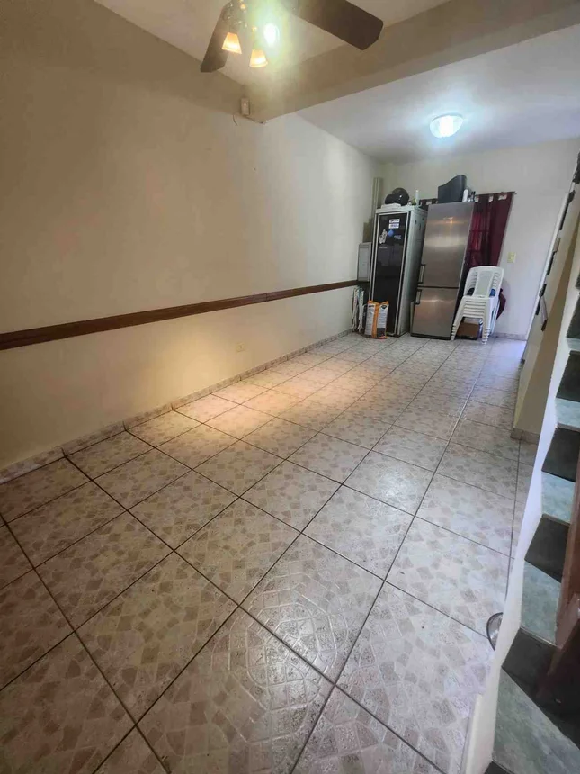 Dúplex de 3 ambientes en venta en Lanús Oeste, Joaquín V. González 1400, foto 2