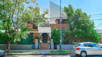 Venta Casa 4 Amb + dep + cochera en Florida Este