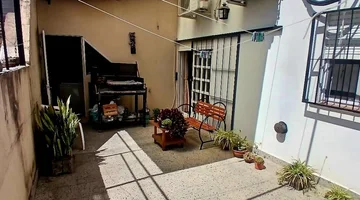 VENTA CASA 4 AMB + 3AMB + GALPON 11 COCH (CASEROS)