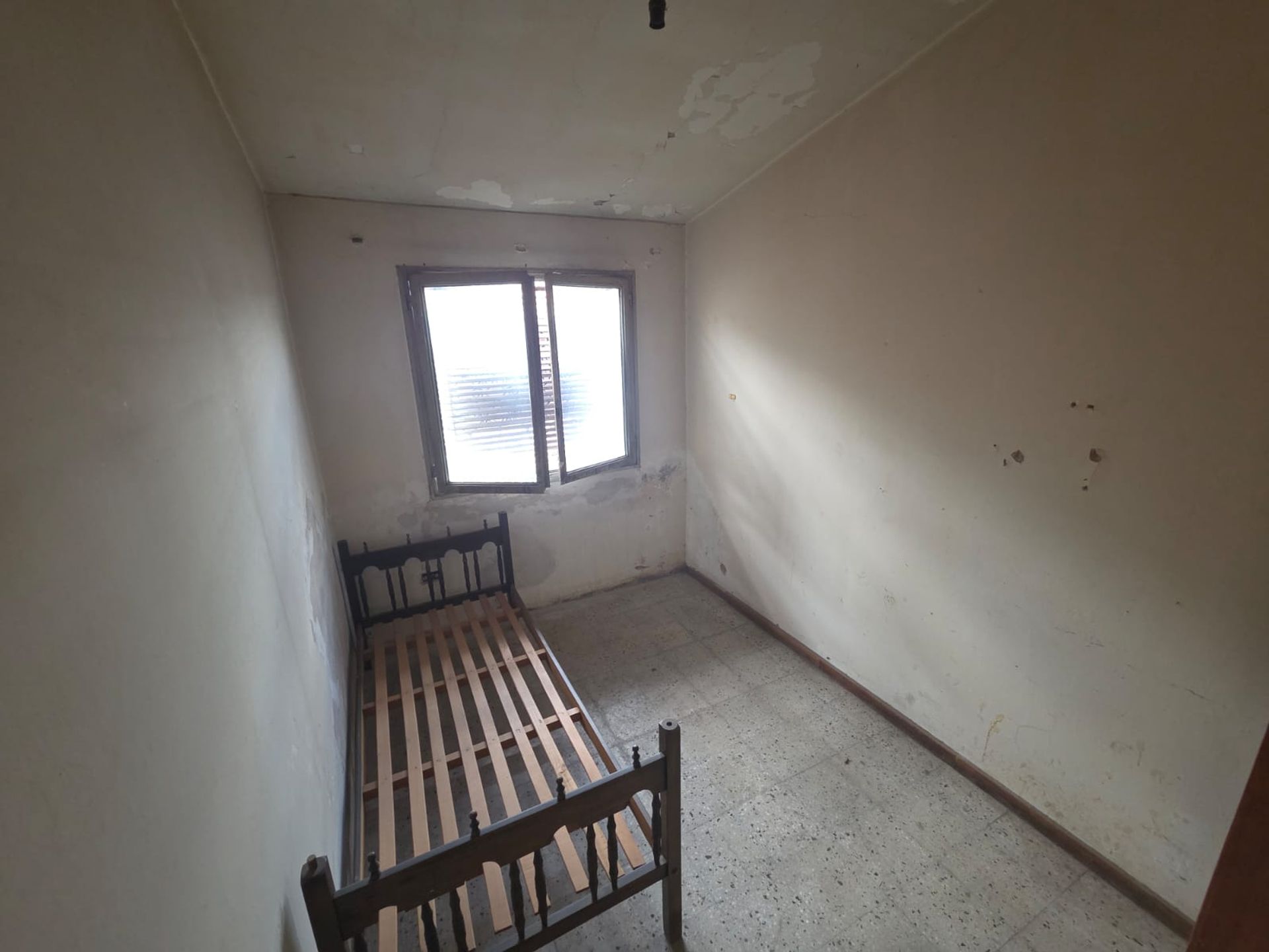 CASA A RECICLAR EN VENTA CALLE ESPAÑA 2300 - foto 5