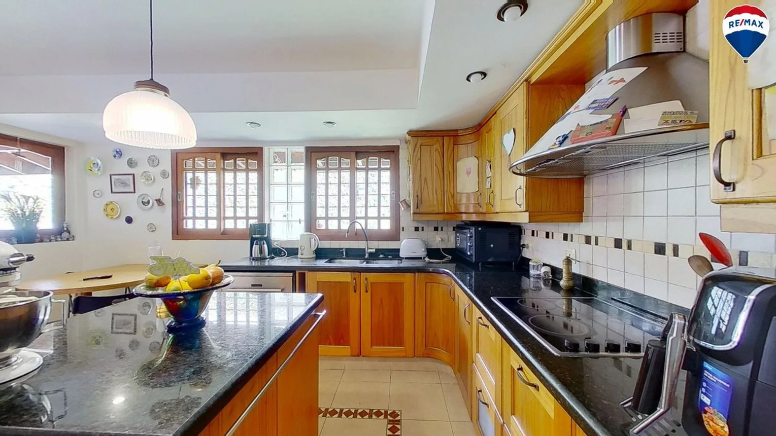 Casa de 5 ambientes en venta en Castelar, Leandro Nicéforo Alem 1400, foto 4