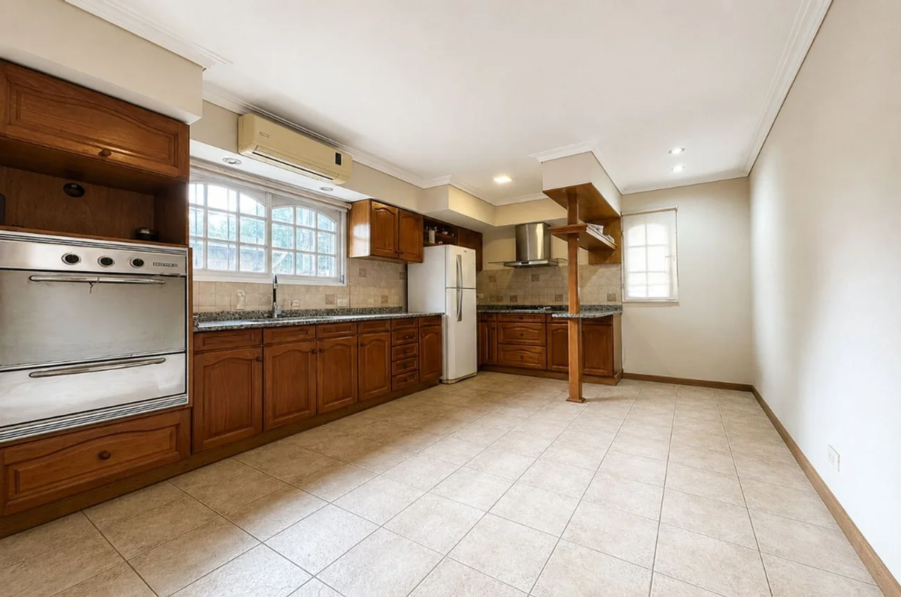 Casa de 5 ambientes en venta en Temperley, Indalecio Gómez 600, foto 3