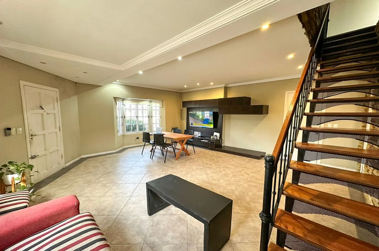Casa de 5 ambientes en venta en Temperley, Indalecio Gómez 600, foto 2