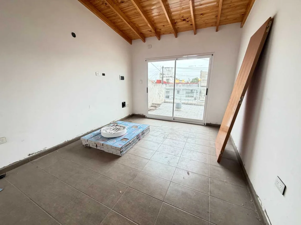 Casa tríplex en venta en San Justo, foto 5