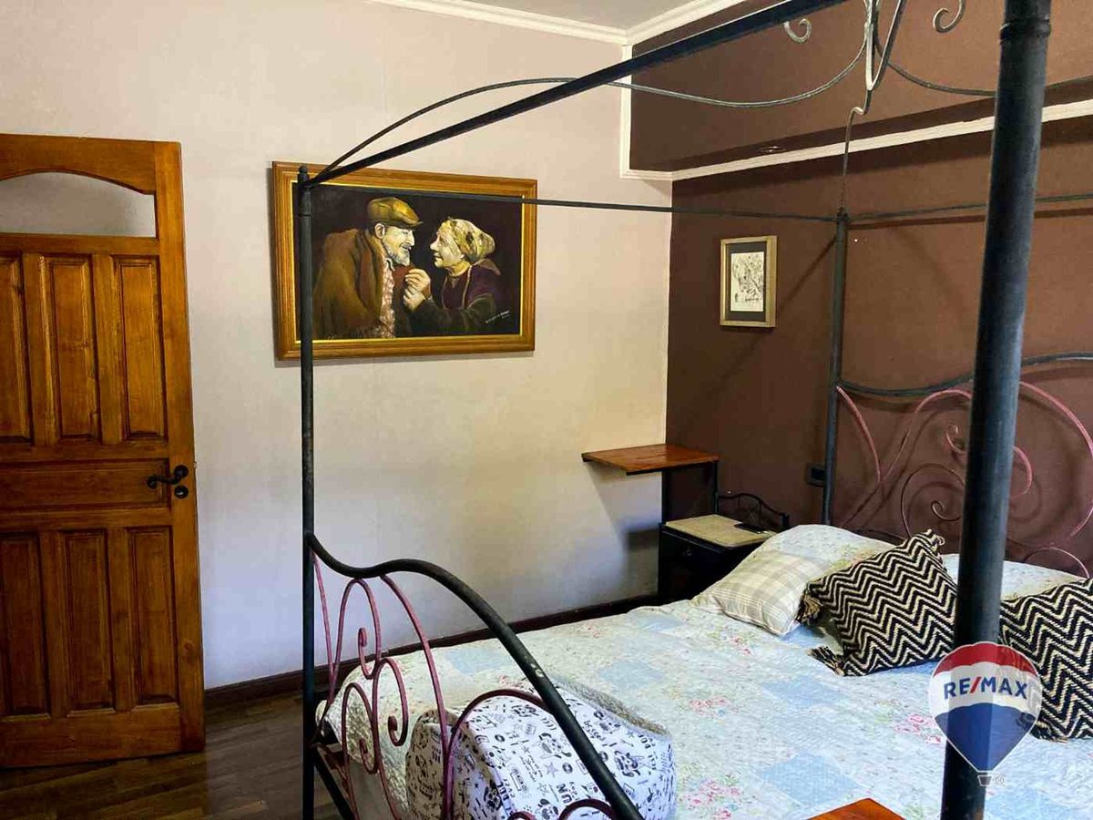 Foto 18 — CASA EN VENTA EN BARRIO EL TRÉBOL CON PILETA