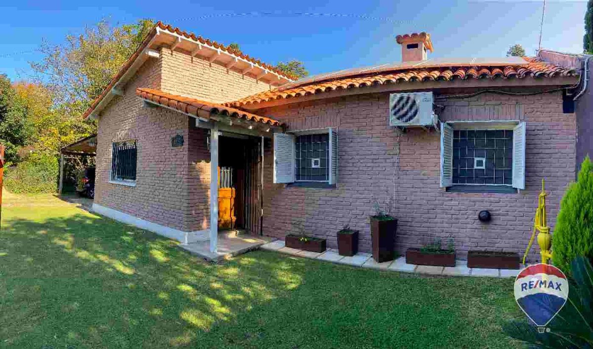 Foto 3 — CASA EN VENTA EN BARRIO EL TRÉBOL CON PILETA