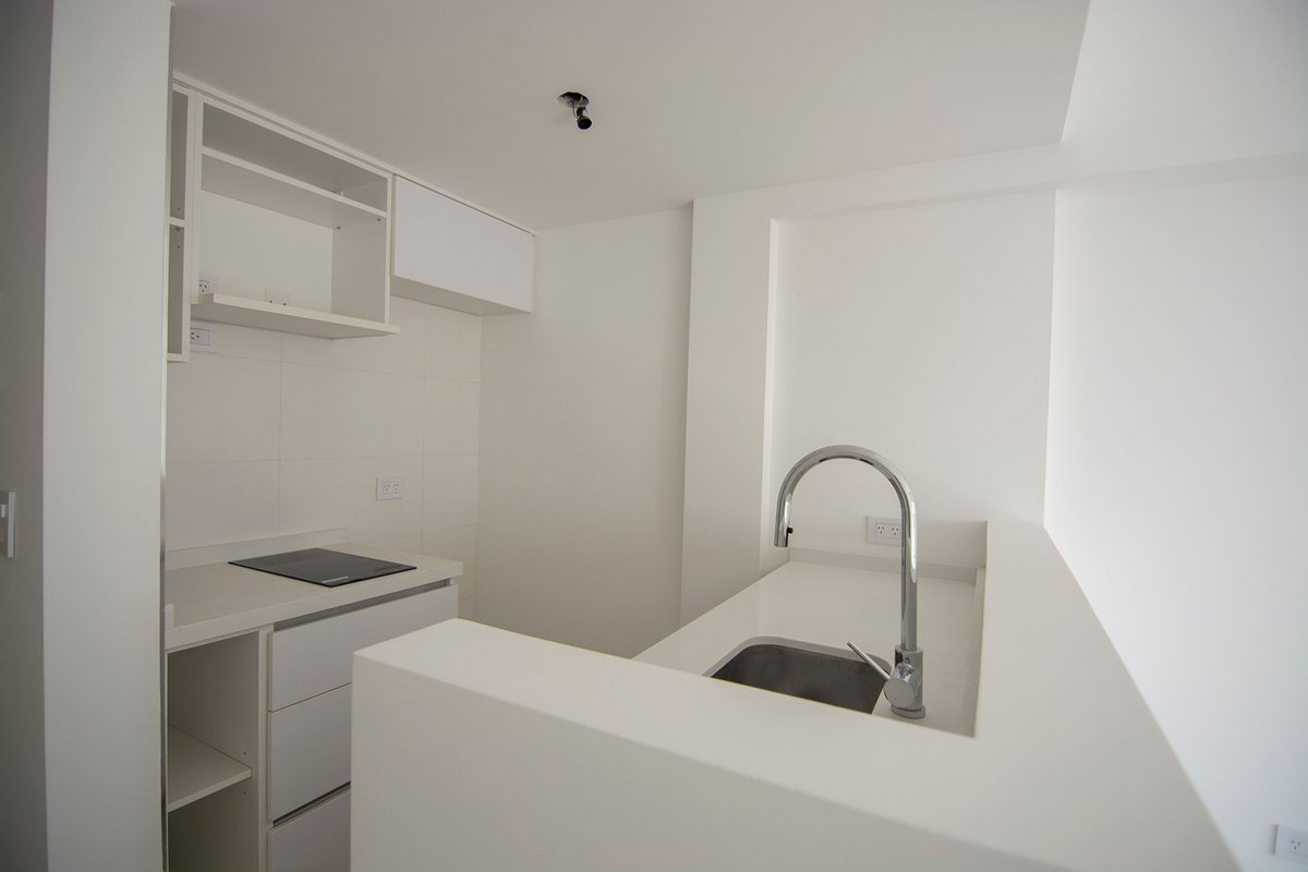 Foto 5 — VTA ESTR MONOAMB C/BALCON/ AMENIT EXC UBI S.TELMO