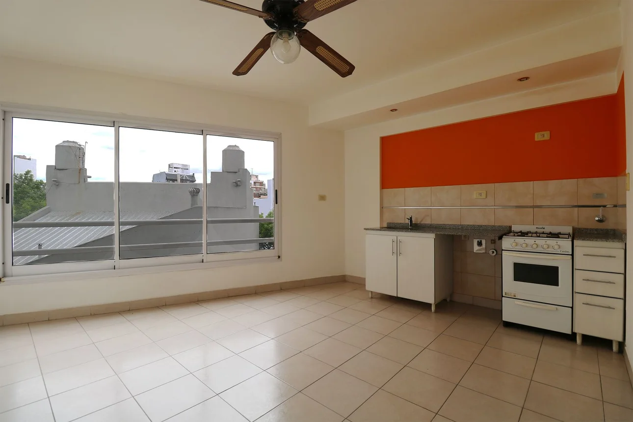 Departamento en venta en Liniers, Avenida Rivadavia 10700