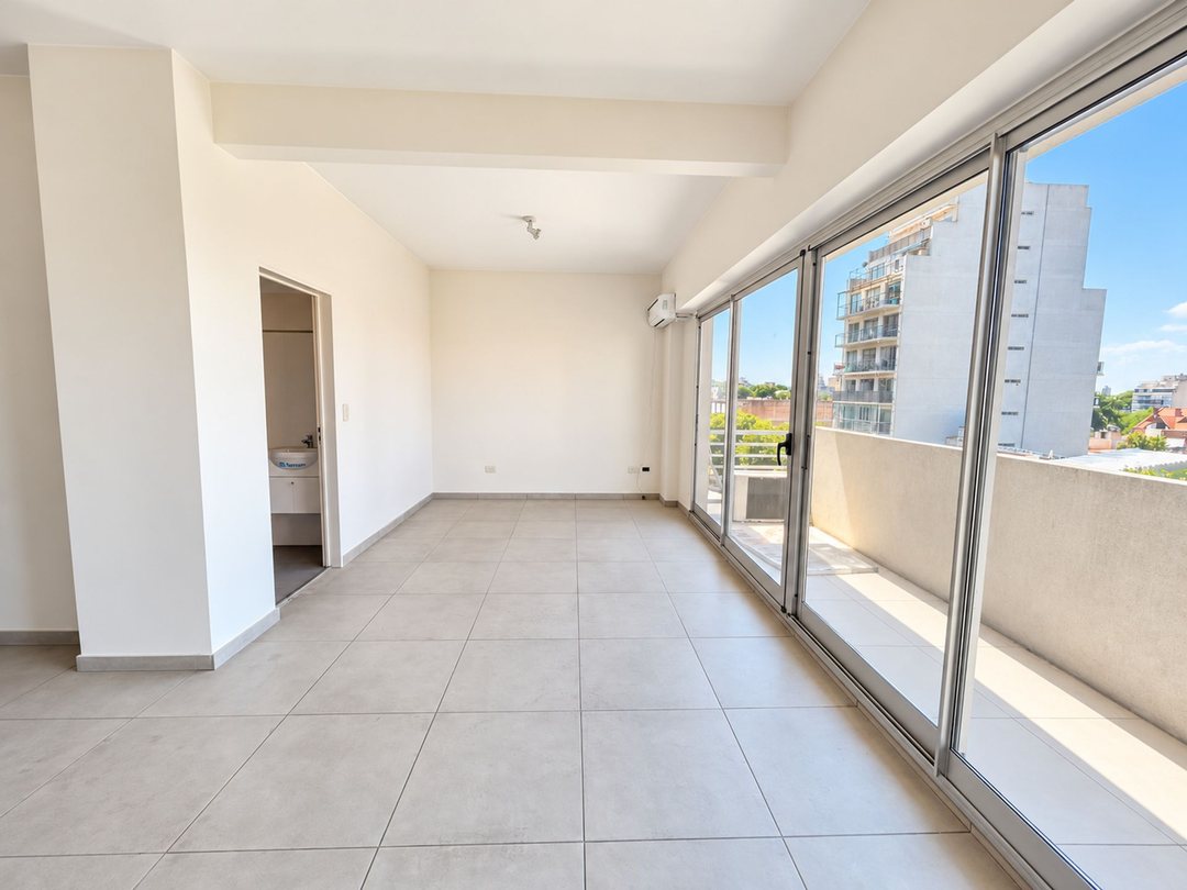 MONOAMBIENTE CON BALCON A ESTRENAR