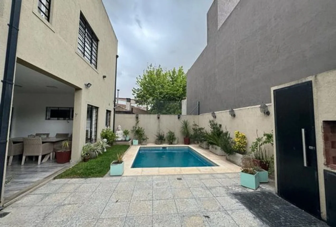 Casa de 4 ambientes en venta en Bella Vista, Arroyo 100