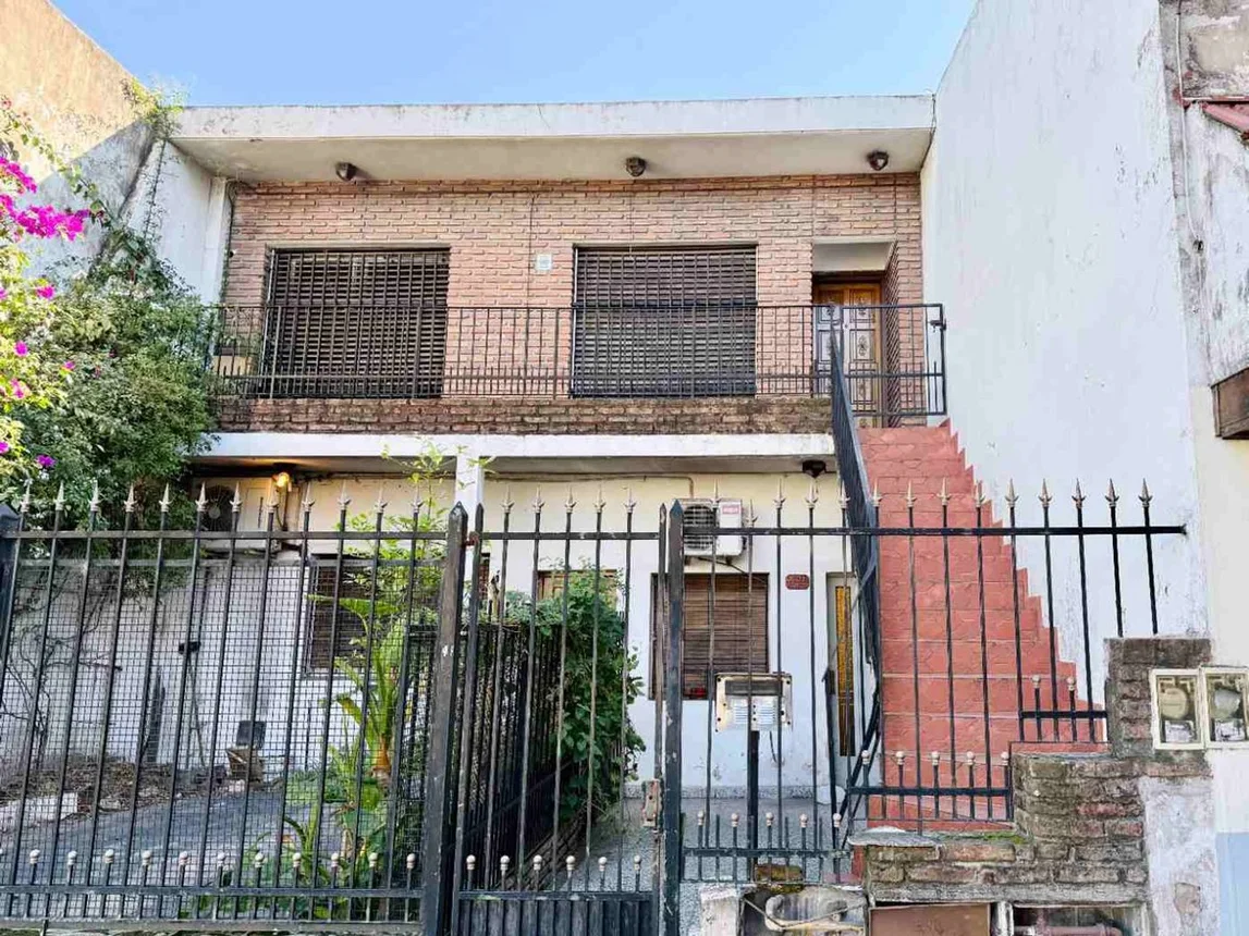 PH de 3 ambientes en venta en Lanús Oeste, Avenida San Martín 1300