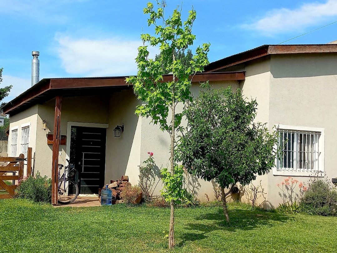 Alquiler Anual Casa 3 Dorm Pileta B Semi Cerrado