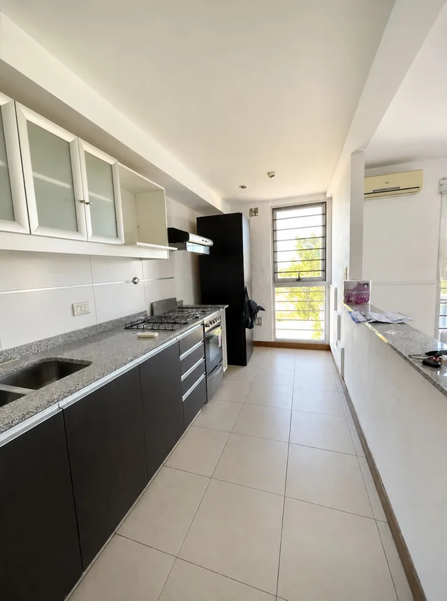 Departamento de 3 ambientes en venta en Temperley, Coronel Brandsen 800, foto 2