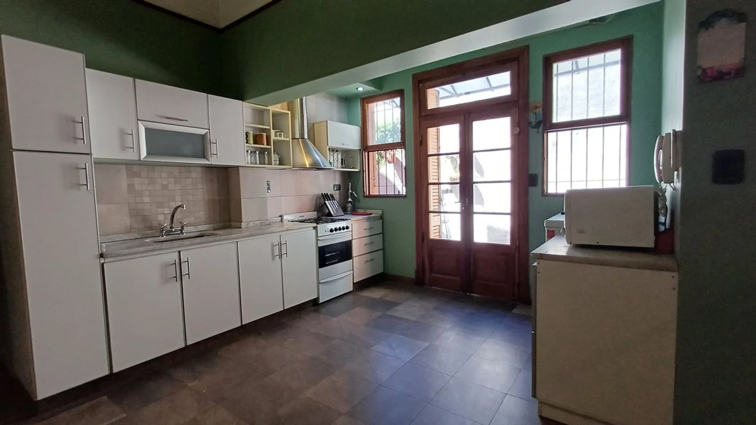 Casa de 5 ambientes en venta en Lanús Oeste, Diego Maradona 2200