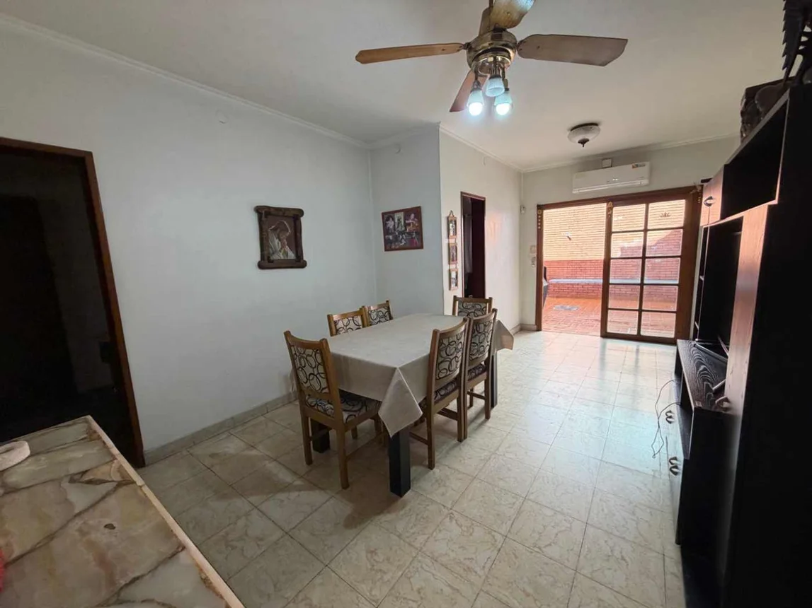 Casa de 6 ambientes en venta en Valentín Alsina, Tuyutí 3200, foto 5
