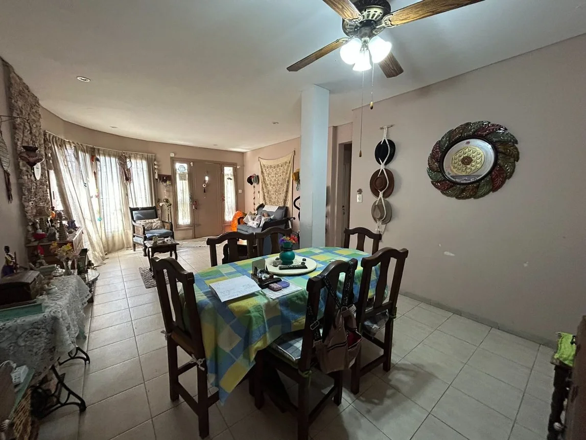 Casa de 4 ambientes en venta en Santos Lugares, San Carlos 1300, foto 3